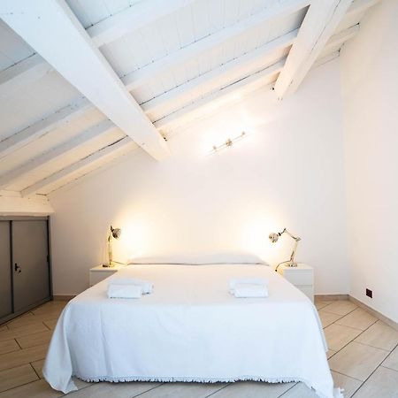 V12 Apartments - Vittoria 12 Novara Dış mekan fotoğraf